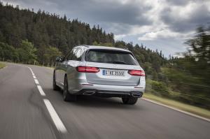 Mercedes-Benz E300 de 4Matic AMG Line Estate 2020 года  (WW)